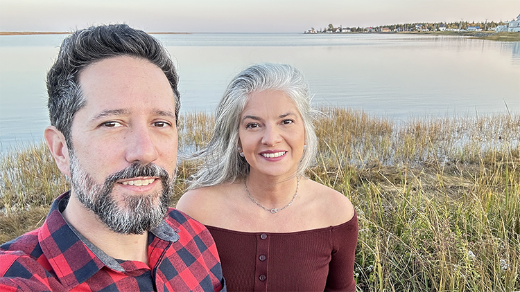 Jon and Annnie Opt 02